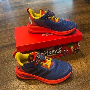 Kids marvel Adidas sneakers sz13k